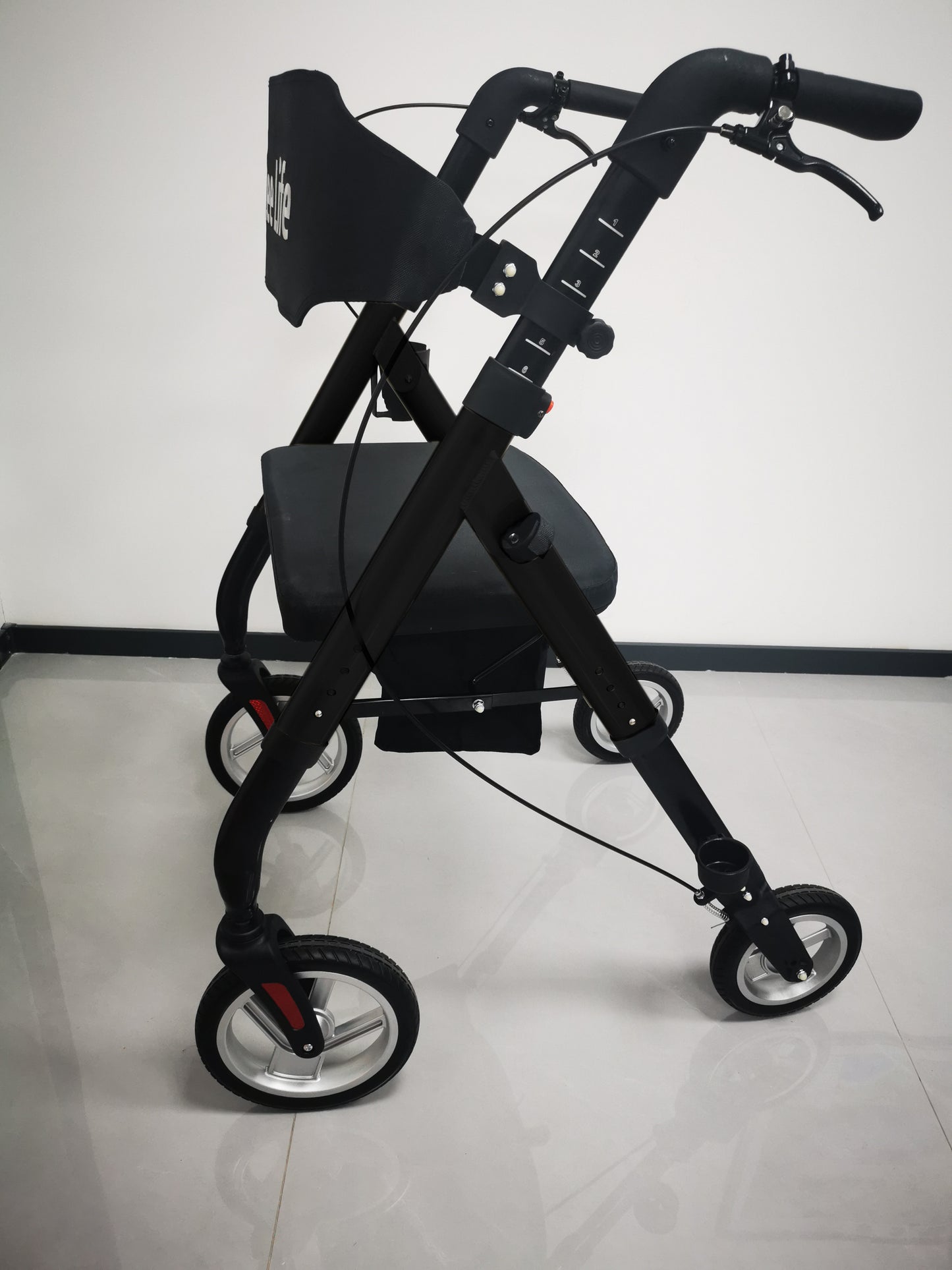 EZee Life Bariatric Rollator