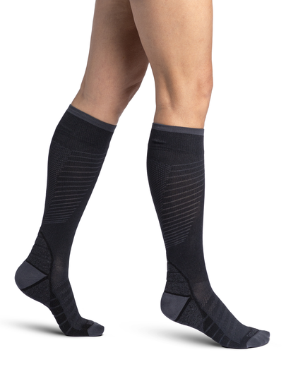 Sigvaris Motion FlowTech Compression Socks 20-30 mmHg Calf High for Unisex Closed Toe