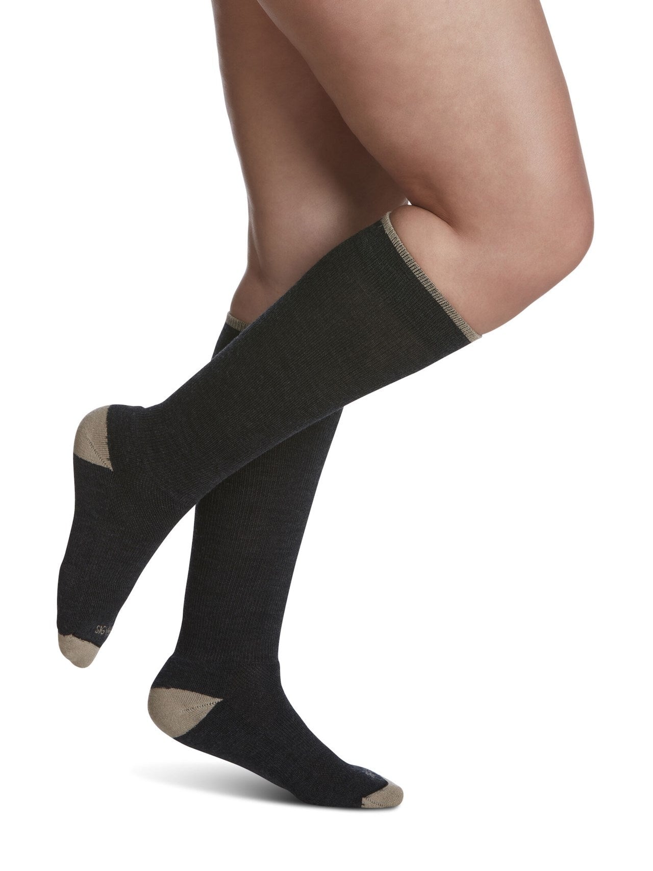 Sigvaris 420 Merino Outdoor Compression Socks 15-20 mmHg Calf High For Unisex Closed Toe