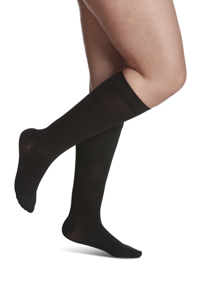 Sigvaris 840 Soft Opaque Compression Socks 20-30 mmHg Calf High With Grip Top for Female Closed Toe