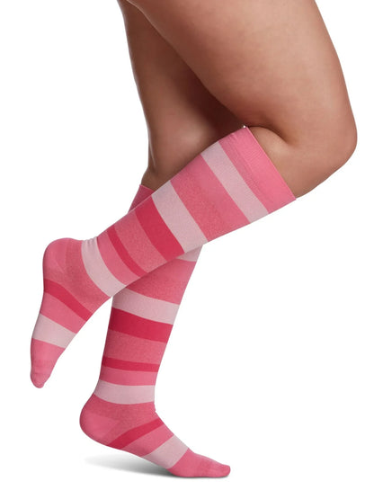 Sigvaris 830 Microfiber Pattern Compression Socks 20-30 mmHg Calf High for Female Closed Toe