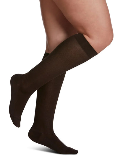 Sigvaris 220 Sea Island Cotton Compression Socks 20-30 mmHg Calf High for Women Closed Toe