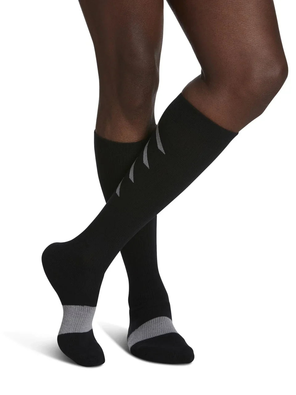 Sigvaris 401 Athletic Recovery Socks 15-20 mmHg Calf High For Unisex Closed Toe